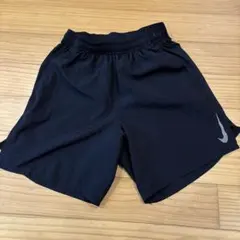 美品Nike Dri-Fit ブラックショートパンツ Sナイキ