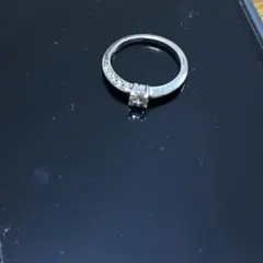 ジルコニアキュービックのシルバーのリング