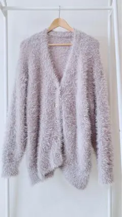 白カーディガンフワフワ