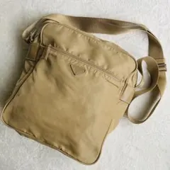 美品✨プラダ テスートナイロン ショルダーバッグ ベージュ 三角ロゴ　白タグ