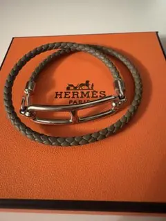 極美品 HERMES レザーブレスレット エトープのサムネイル