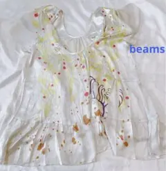 【beams】個性的な柄だけど手持ちの服に馴染みやすいトップスのサムネイル