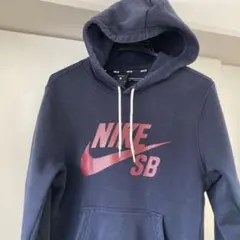 【大幅値下げ】ナイキSB パーカー ビッグロゴ センターロゴ　ネイビー　Sサイズ