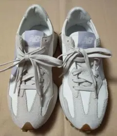 美品 New Balance U327 BEIGE(LNA) サイズ24 - メルカリ