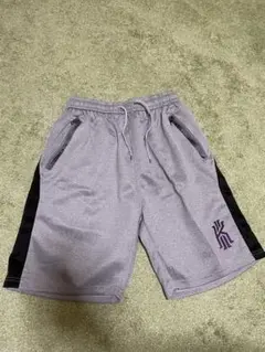 カイリーアービング　ハーフパンツ