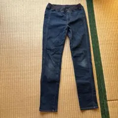 ダークブルー デニム スキニーパンツ