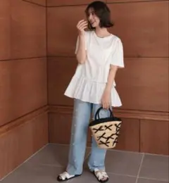 donoban フリルTシャツ　ホワイト　フリーサイズのサムネイル