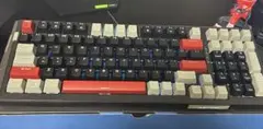 ゲーミングキーボード ジャンクzの段から下使えません、9月23日処分します！