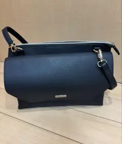 ショルダーバッグ　黒