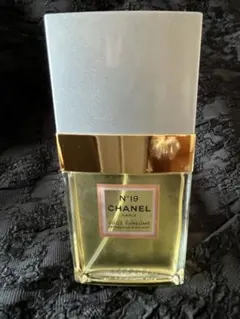 CHANEL N°19 Voile Parfumé 75ml ボディミスト