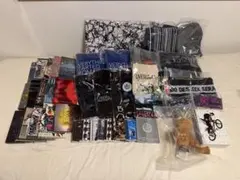 【追加】UVERworld グッズ まとめ売り 44点セットのサムネイル