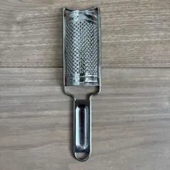 【未使用】チーズスライサー おろし器のサムネイル
