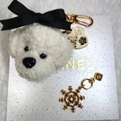 シャネル　2024年　ホリデー　チャーム　スノーフレーク　＆プードルキーホルダー
