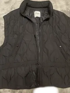 ZARA 黒 キルティングダウンベスト Lサイズ