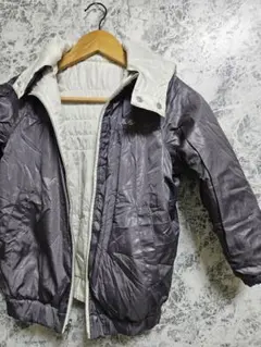 【BeBe】リバーシブル中綿ジャケット ジャンパー 120 白/グレー フード付