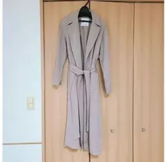 ベージュ ロングトレンチコート ベルト付き