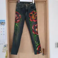 ストレッチスリムジーンズ、