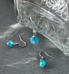 ＊ホタルガラス コウリブルー＊ネックレス&ピアス2点セット/サージカルステンレス