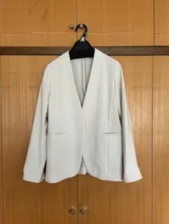 soeju ソージュノーカラージャケット　ホワイト Mサイズ新品タグ付き　未使用 ノーカラージャケット - SOÉJU online store｜上質な大人の女性のため