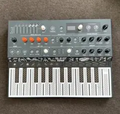 Arturia MicroFreak シンセサイザーのサムネイル