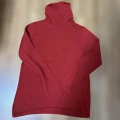 レッド 長袖タートルニット