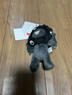 新品タグ付 黒ミャクミャク カラビナ付き 立ち　マスコット