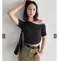 GRL ワンショルダーギャザーラメニットトップスのサムネイル