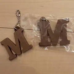キーホルダー アルファベット M ２個セット