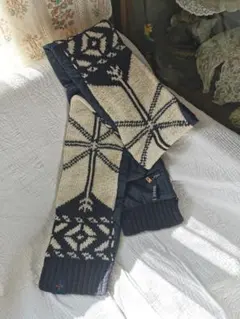 Item thumbnail for item a908f0ce-d3d7-40ef-8642-1f3efdf3534d