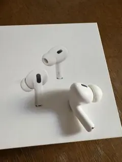 AirPods Pro2 左耳のみ 本体、充電コード、イヤーチップ付き 純正 楽天市場】AirPods Pro / Pro2 イヤーチップ 落下防止 つけた