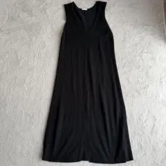 GU ブラック ロングニットワンピース