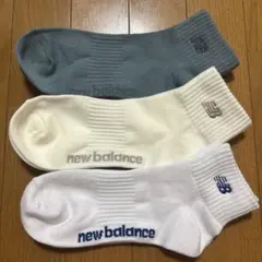 【新品未使用品】New Balance ソックス 3足セット 25-27cmのサムネイル