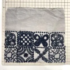 ミナペルホネン　はぎれ　forest tile グレー　耳付き