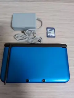 ニンテンドー3dsll　ブルー×ブラック3　充電器　タッチペン　SDカード