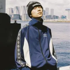 即完売モデル　9090 × UMBRO コラボ　ネイビー トラックジャケット