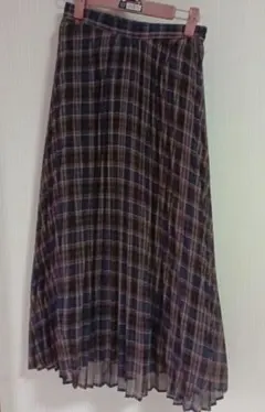 プリーツスカート