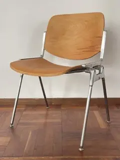 Cassina.STRUT ストラットハンガーラック - メルカリ