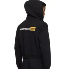 【VETEMENTS】vetements.com zip up hoodieのサムネイル