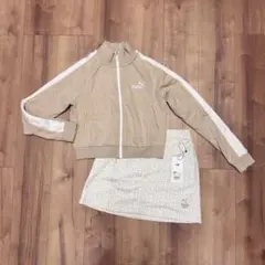 長袖　ハイネック　ショート丈　総ロゴ　スカート　セットアップ　サイズS 春夏