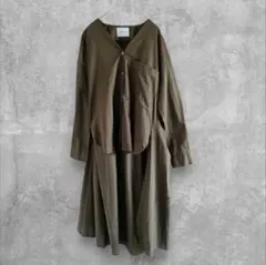 【美品】MIDIUMISOLID アシンメトリーへム シャツ ブラウン 長袖のサムネイル