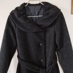 レトロな雰囲気の上品なコート&ロングベスト付き