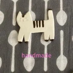 ハンドメイドブローチ No.144 お散歩ネコ