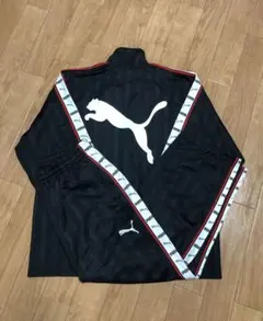 美品セットアップ　PUMA ジャージ上下セット　ブラック×レッド　総柄