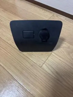 プリウス30純正 フロントコンソール 電源ボックス58818-47030 - メルカリ
