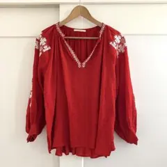 ne Quittez pas ヌキテパ エンブロイダリー ワイドブラウス レッドのサムネイル