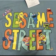 セサミストリート　キャラクター　プリント　半袖Tシャツのサムネイル