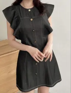 フリル付き黒ノースリーブミニワンピース ホビ垢