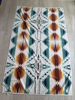 PENDLETON ネイティブ柄大判ブランケットのサムネイル