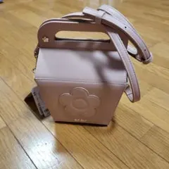 MARY QUANT チャーム付き シュリンクWフェイス グレー 完売品 - メルカリ