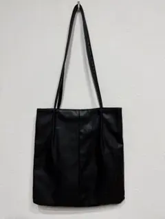 シンプル ブラック ショルダーバッグのサムネイル